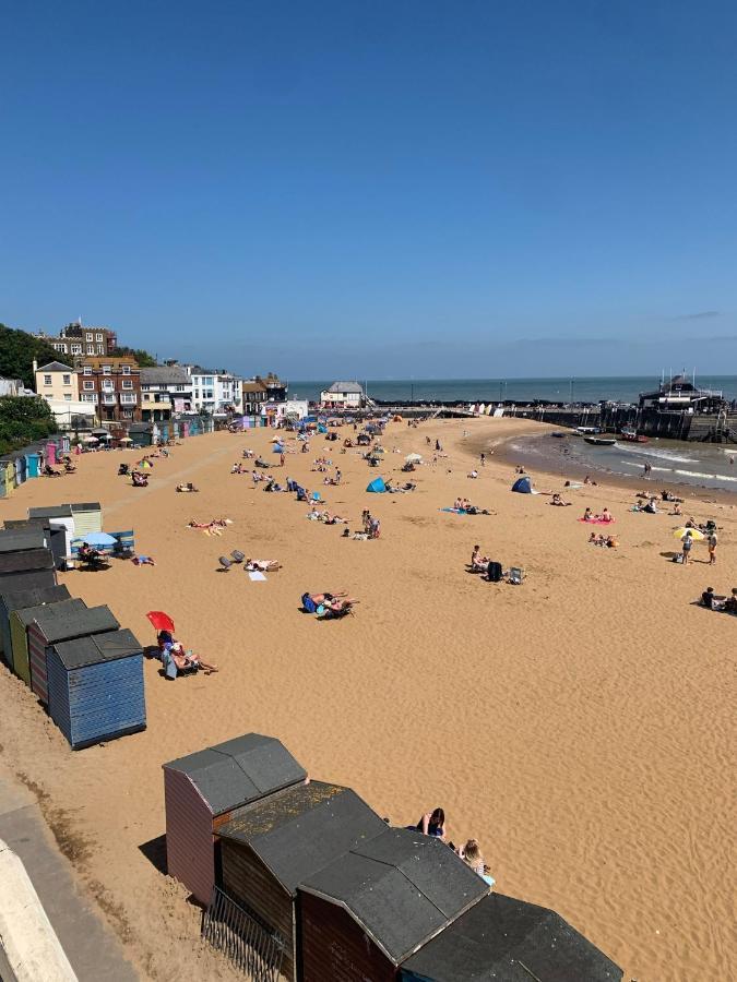 Pierremont En-Suite Rooms Broadstairs Exteriör bild